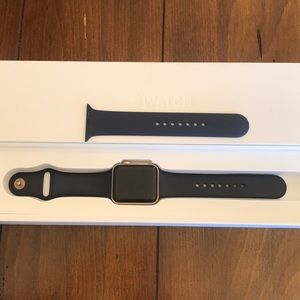 Series 2 Apple Watch 42mm Gold/Navy Blue